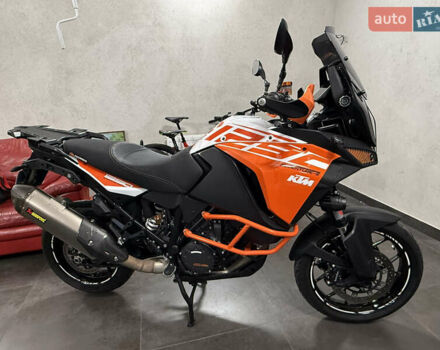 КТМ 1290 Super Adventure 2017 у Буче на Automoto.ua Помаранчевий КТМ 1290 Super Adventure, об'ємом двигуна 1.3 л та пробігом 48 тис. км за 12900 $, фото 12 на Automoto.ua