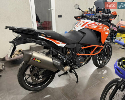 КТМ 1290 Super Adventure 2017 у Буче на Automoto.ua Помаранчевий КТМ 1290 Super Adventure, об'ємом двигуна 1.3 л та пробігом 48 тис. км за 12900 $, фото 13 на Automoto.ua