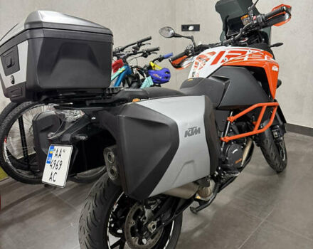 КТМ 1290 Super Adventure 2017 у Буче на Automoto.ua Помаранчевий КТМ 1290 Super Adventure, об'ємом двигуна 1.3 л та пробігом 48 тис. км за 12900 $, фото 15 на Automoto.ua