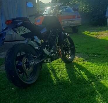 КТМ 200 2012 в Белой Церкве на Automoto.ua Красный КТМ 200, объемом двигателя 0.2 л и пробегом 4 тыс. км за 2700 $, фото 2 на Automoto.ua