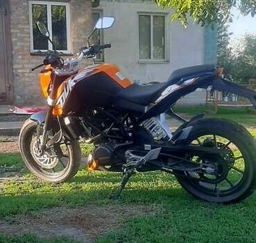 КТМ 200 2012 в Белой Церкве на Automoto.ua Красный КТМ 200, объемом двигателя 0.2 л и пробегом 4 тыс. км за 2700 $, фото 1 на Automoto.ua