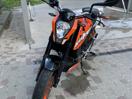 КТМ 200 2020 в Львове на Automoto.ua Оранжевый КТМ 200, объемом двигателя 0.2 л и пробегом 7 тыс. км за 2550 $, фото 1 на Automoto.ua