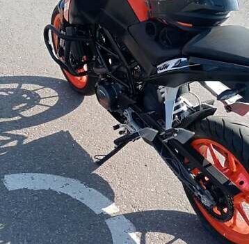 КТМ 200 Duke, объемом двигателя 0.2 л и пробегом 6 тыс. км за 3150 $, фото 9 на Automoto.ua