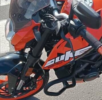 КТМ 200 Duke, объемом двигателя 0.2 л и пробегом 6 тыс. км за 3150 $, фото 2 на Automoto.ua