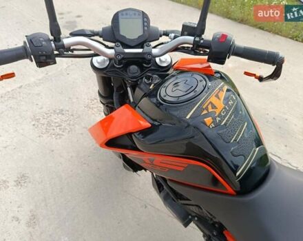 Оранжевый КТМ 200 Duke, объемом двигателя 0.2 л и пробегом 22 тыс. км за 3500 $, фото 4 на Automoto.ua