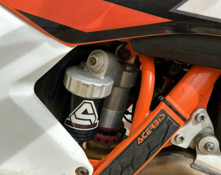 КТМ 250 SX-F, объемом двигателя 0.25 л и пробегом 10 тыс. км за 4099 $, фото 6 на Automoto.ua