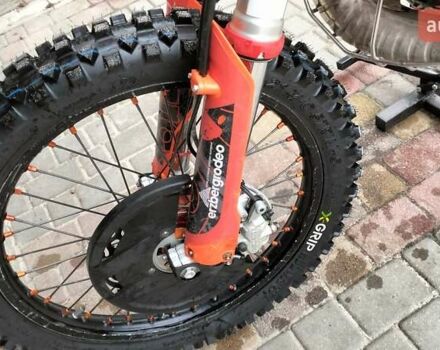 КТМ 300 EXC, объемом двигателя 0 л и пробегом 300 тыс. км за 8200 $, фото 6 на Automoto.ua