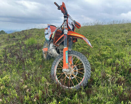 КТМ 300 EXC 2012 у Тячеве на Automoto.ua Помаранчевий КТМ 300 EXC, об'ємом двигуна 0 л та пробігом 66 тис. км за 4200 $, фото 3 на Automoto.ua