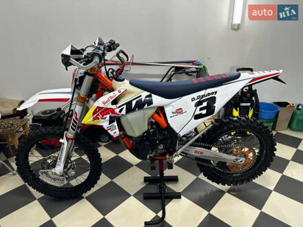 КТМ 350 EXC-F 2023 у Косове на Automoto.ua Білий КТМ 350 EXC-F, об'ємом двигуна 0.35 л та пробігом 6 тис. км за 9999 $, фото 1 на Automoto.ua