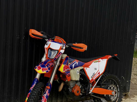 КТМ 350 EXC-F, объемом двигателя 0 л и пробегом 230 тыс. км за 5800 $, фото 1 на Automoto.ua