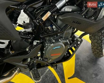 Черный КТМ 390 Adventure, объемом двигателя 0.32 л и пробегом 9 тыс. км за 6800 $, фото 6 на Automoto.ua