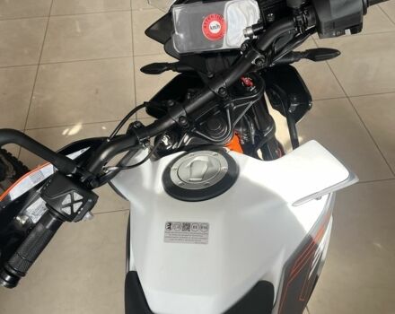 КТМ 390 Adventure 2024 в Киеве на Automoto.ua КТМ 390 Adventure, объемом двигателя 0.39 л и пробегом 0 тыс. км за 8075 $, фото 4 на Automoto.ua