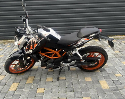 Білий КТМ 390 Duke, об'ємом двигуна 0.39 л та пробігом 14 тис. км за 3500 $, фото 2 на Automoto.ua