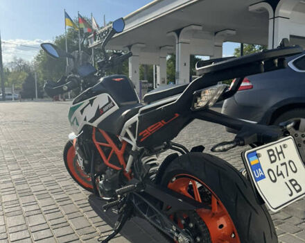 Белый КТМ 390 Duke, объемом двигателя 0.37 л и пробегом 3 тыс. км за 5400 $, фото 4 на Automoto.ua
