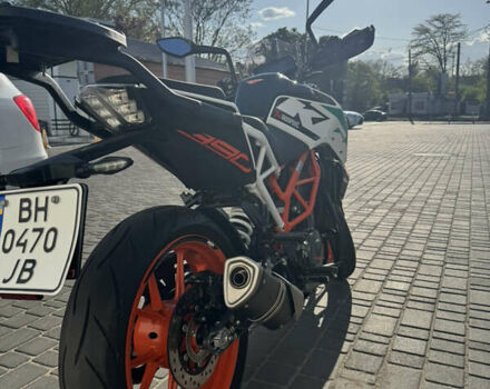 Белый КТМ 390 Duke, объемом двигателя 0.37 л и пробегом 3 тыс. км за 5400 $, фото 3 на Automoto.ua