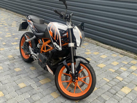 Білий КТМ 390 Duke, об'ємом двигуна 0.39 л та пробігом 14 тис. км за 3500 $, фото 1 на Automoto.ua