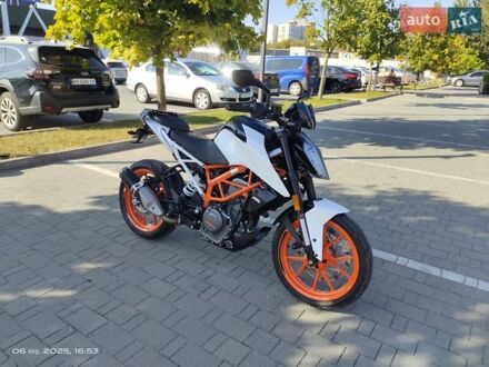 Белый КТМ 390 Duke, объемом двигателя 0 л и пробегом 8 тыс. км за 4500 $, фото 1 на Automoto.ua