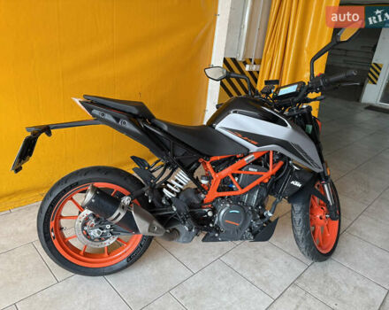 Черный КТМ 390 Duke, объемом двигателя 0.37 л и пробегом 11 тыс. км за 5600 $, фото 6 на Automoto.ua