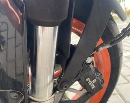 Черный КТМ 390 Duke, объемом двигателя 0.37 л и пробегом 14 тыс. км за 4400 $, фото 8 на Automoto.ua