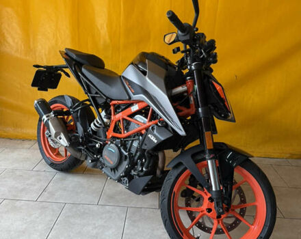Черный КТМ 390 Duke, объемом двигателя 0.37 л и пробегом 11 тыс. км за 5600 $, фото 4 на Automoto.ua