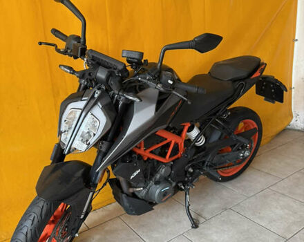Черный КТМ 390 Duke, объемом двигателя 0.37 л и пробегом 11 тыс. км за 5600 $, фото 3 на Automoto.ua
