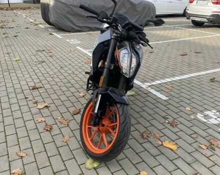 Черный КТМ 390 Duke, объемом двигателя 0.37 л и пробегом 14 тыс. км за 4400 $, фото 1 на Automoto.ua