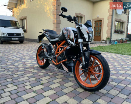 КТМ 390 Duke 2016 в Снятине на Automoto.ua КТМ 390 Duke, объемом двигателя 0.39 л и пробегом 4 тыс. км за 4850 $, фото 1 на Automoto.ua
