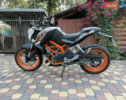 КТМ 390 Duke 2016 в Снятине на Automoto.ua КТМ 390 Duke, объемом двигателя 0.39 л и пробегом 4 тыс. км за 4850 $, фото 2 на Automoto.ua