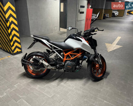 КТМ 390 Duke 2020 в Киеве на Automoto.ua КТМ 390 Duke, объемом двигателя 0.39 л и пробегом 13 тыс. км за 4200 $, фото 12 на Automoto.ua