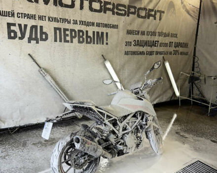 КТМ 390 Duke, объемом двигателя 0.39 л и пробегом 4 тыс. км за 5800 $, фото 8 на Automoto.ua