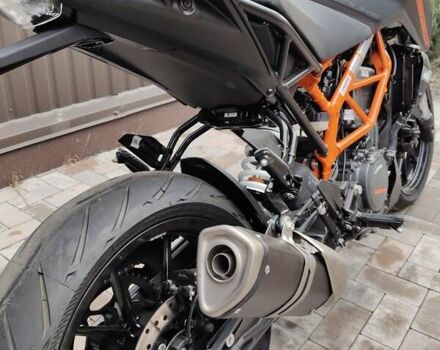 КТМ 390 Duke, объемом двигателя 0.39 л и пробегом 1 тыс. км за 6000 $, фото 10 на Automoto.ua