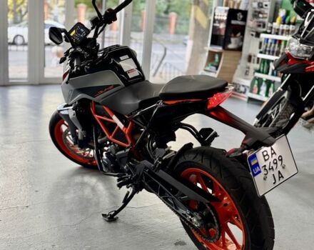 КТМ 390 Duke, объемом двигателя 0.39 л и пробегом 0 тыс. км за 4400 $, фото 3 на Automoto.ua