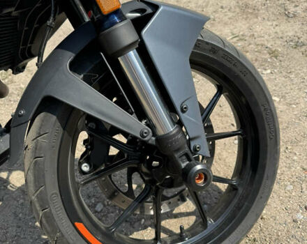 КТМ 390 Duke, объемом двигателя 0.39 л и пробегом 6 тыс. км за 5500 $, фото 5 на Automoto.ua