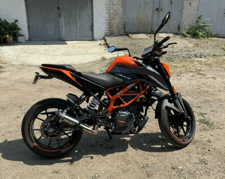 КТМ 390 Duke, объемом двигателя 0.39 л и пробегом 6 тыс. км за 5500 $, фото 1 на Automoto.ua