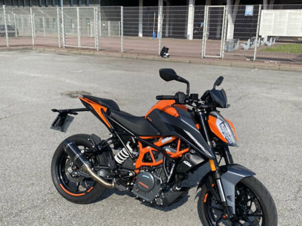 КТМ 390 Duke 2023 в Львове на Automoto.ua КТМ 390 Duke, объемом двигателя 0.39 л и пробегом 8 тыс. км за 6000 $, фото 1 на Automoto.ua