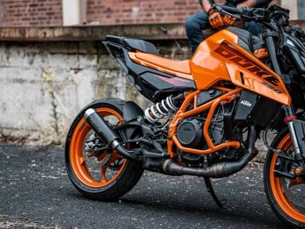 КТМ 390 Duke, объемом двигателя 0.4 л и пробегом 0 тыс. км за 7636 $, фото 1 на Automoto.ua