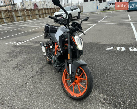 Серый КТМ 390 Duke, объемом двигателя 0.37 л и пробегом 18 тыс. км за 4500 $, фото 1 на Automoto.ua