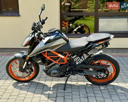 Сірий КТМ 390 Duke, об'ємом двигуна 0.37 л та пробігом 11 тис. км за 5100 $, фото 1 на Automoto.ua