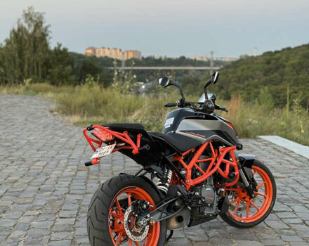 Серый КТМ 390 Duke, объемом двигателя 0.37 л и пробегом 19 тыс. км за 5000 $, фото 2 на Automoto.ua
