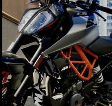 Серый КТМ 390 Duke, объемом двигателя 0.39 л и пробегом 11 тыс. км за 4650 $, фото 10 на Automoto.ua