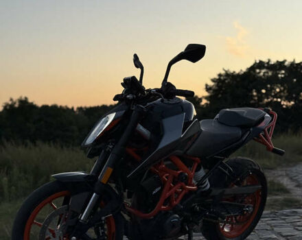 Серый КТМ 390 Duke, объемом двигателя 0.37 л и пробегом 19 тыс. км за 5000 $, фото 1 на Automoto.ua