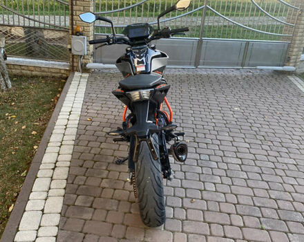 Сірий КТМ 390 Duke, об'ємом двигуна 0.37 л та пробігом 12 тис. км за 5000 $, фото 10 на Automoto.ua