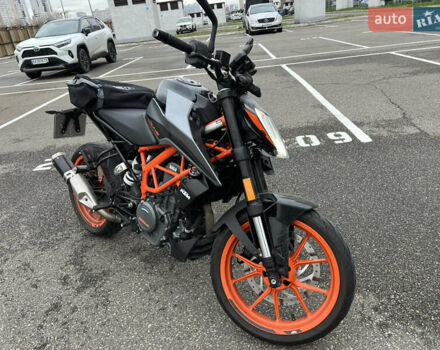 Серый КТМ 390 Duke, объемом двигателя 0.37 л и пробегом 18 тыс. км за 4500 $, фото 2 на Automoto.ua