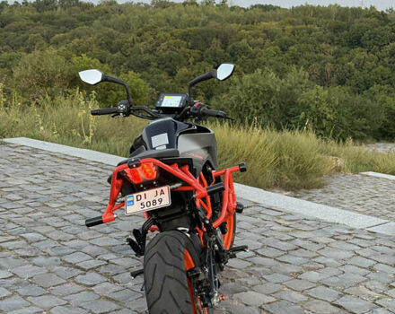 Серый КТМ 390 Duke, объемом двигателя 0.37 л и пробегом 19 тыс. км за 5000 $, фото 4 на Automoto.ua