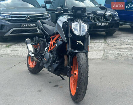 Серый КТМ 390 Duke, объемом двигателя 0.39 л и пробегом 11 тыс. км за 4650 $, фото 1 на Automoto.ua