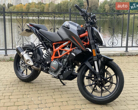 КТМ 390 Duke 2023 в Киеве на Automoto.ua Серый КТМ 390 Duke, объемом двигателя 0.4 л и пробегом 3 тыс. км за 5350 $, фото 1 на Automoto.ua