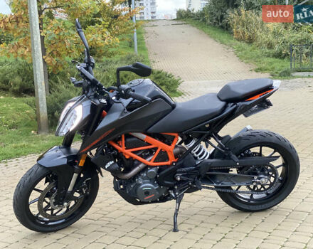 КТМ 390 Duke 2023 в Киеве на Automoto.ua Серый КТМ 390 Duke, объемом двигателя 0.4 л и пробегом 3 тыс. км за 5350 $, фото 3 на Automoto.ua