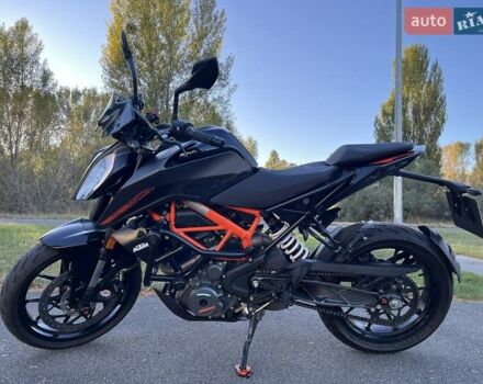 КТМ 390 Duke 2023 в Киеве на Automoto.ua Серый КТМ 390 Duke, объемом двигателя 0.37 л и пробегом 9 тыс. км за 5200 $, фото 1 на Automoto.ua