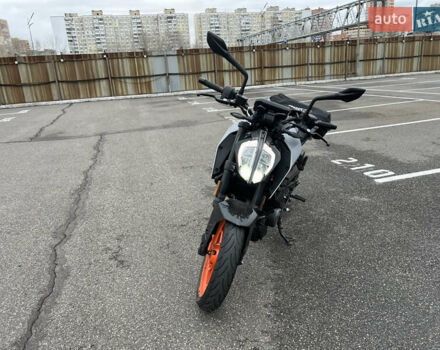 Серый КТМ 390 Duke, объемом двигателя 0.37 л и пробегом 18 тыс. км за 4500 $, фото 1 на Automoto.ua