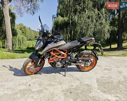 Серый КТМ 390 Duke, объемом двигателя 0.37 л и пробегом 9 тыс. км за 5100 $, фото 1 на Automoto.ua